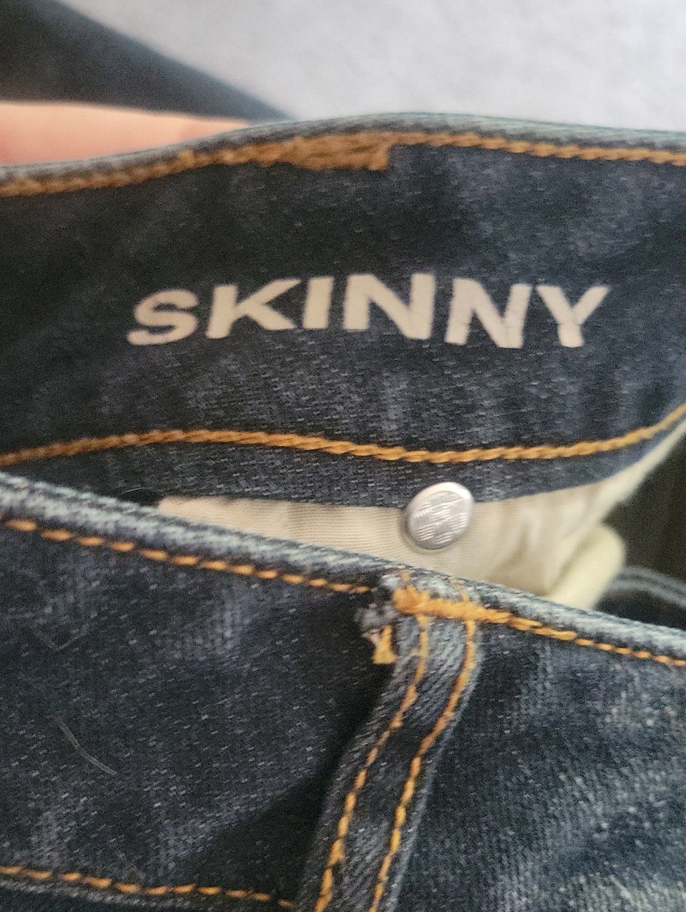GH Bass Embroidered Skinny Jeans - Picture 8 of 8